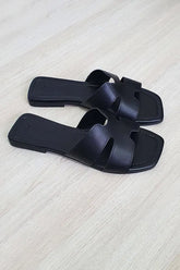 Flat Mirella Preto